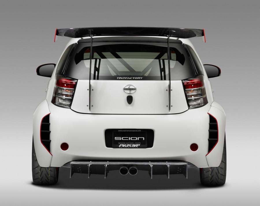  Scion iQ by Michael Chang 2011 года  (фото 8 из 12)